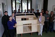 El proyecto realizado por los académicos de la Universidad de Chile, fue financiado por el FONDEF y consistió en la elaboración de prototipos de casa de vivienda y la elaboración de manuales.